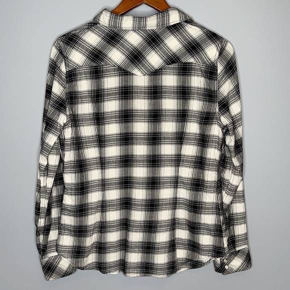 Levi’s black & white pearl snap “Tailored Fit” flannel long sleeve shirt Size M - Picture 10 of 13